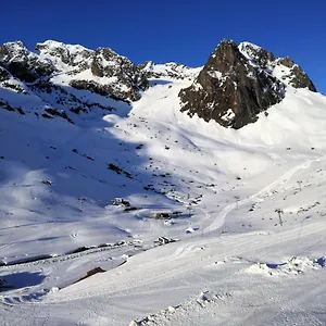 le-montana-2.midi-pyreneeshotels.com/